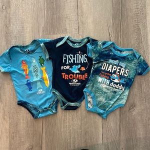Set of 3 Mossy Oak Baby Boy’s Onesies Sz 6-9M